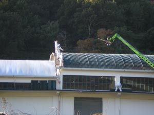 Bonifica amianto Sicilia - montaggio pannelli nuova copertura capannone industriale